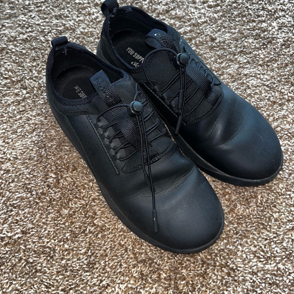 Clove Leather Nursing Shoes